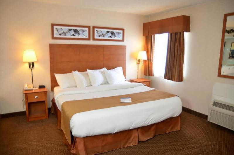 Baymont By Wyndham Port Huron Eksteriør billede